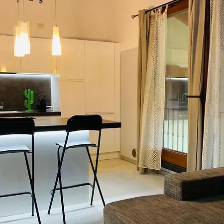 Benvenuti In Casa Peluca! Mestre
