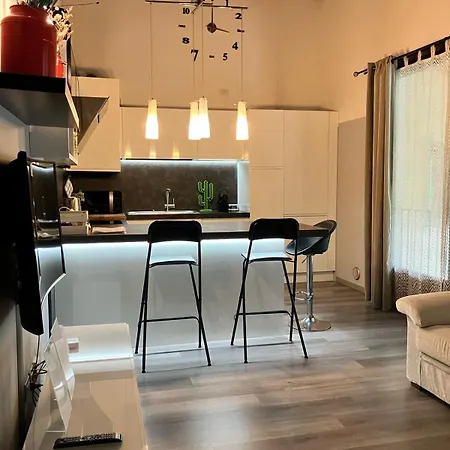 Lägenhet Benvenuti In Casa Peluca! *